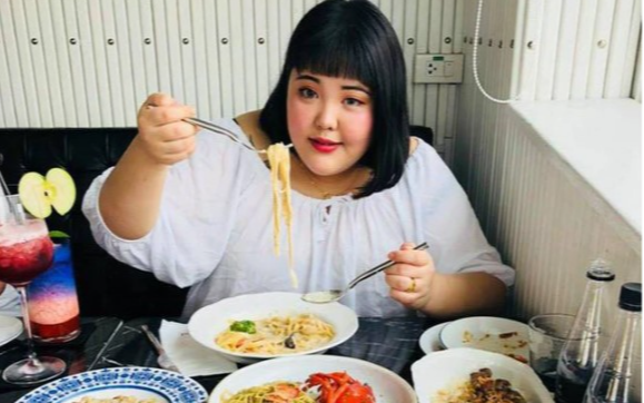 3 khung giờ ăn rất dễ tăng cân, nguyên nhân khiến nhiều người ăn ít vẫn béo
