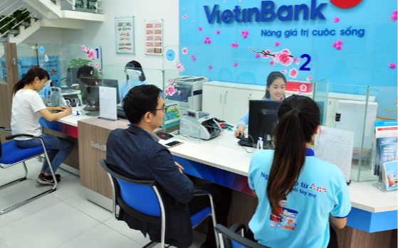 Từ 1/7/2025, nhiều ngân hàng sẽ ngừng giao dịch chuyển khoản và rút tiền đối với trường hợp này