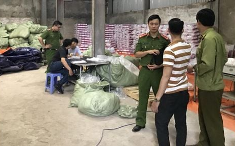 Nỗi lo bỉm g.i.ả, kém chất lượng gây hại sức khỏe của trẻ