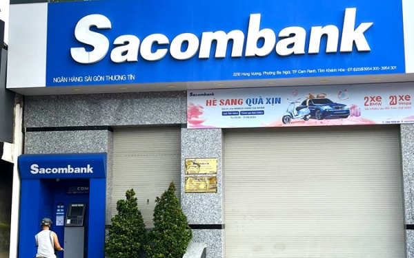 Vì sao Sacombank đóng 9 phòng giao dịch chỉ trong 3 tháng?
